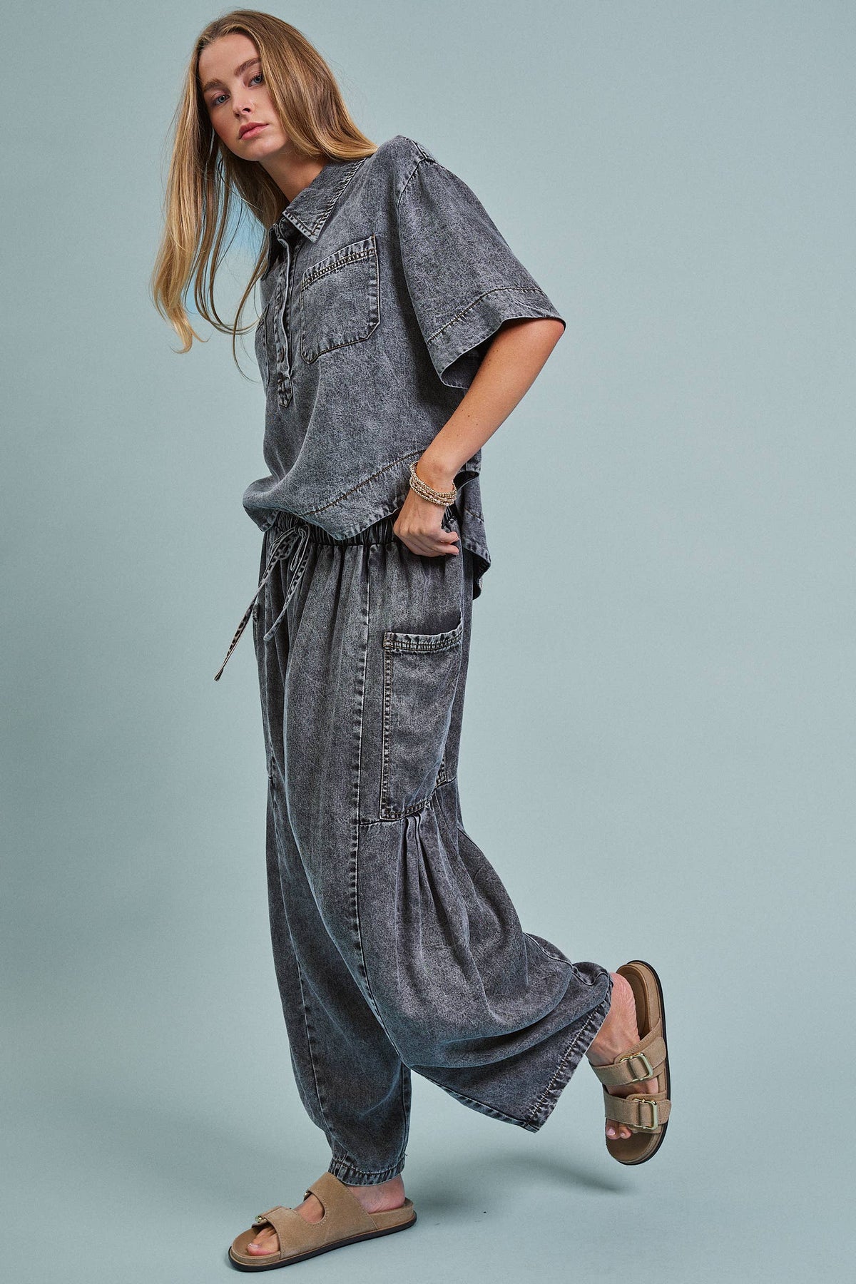 Washed Denim Utility Wide Leg Pants With Cargo Pockets: Pink / S-M-L