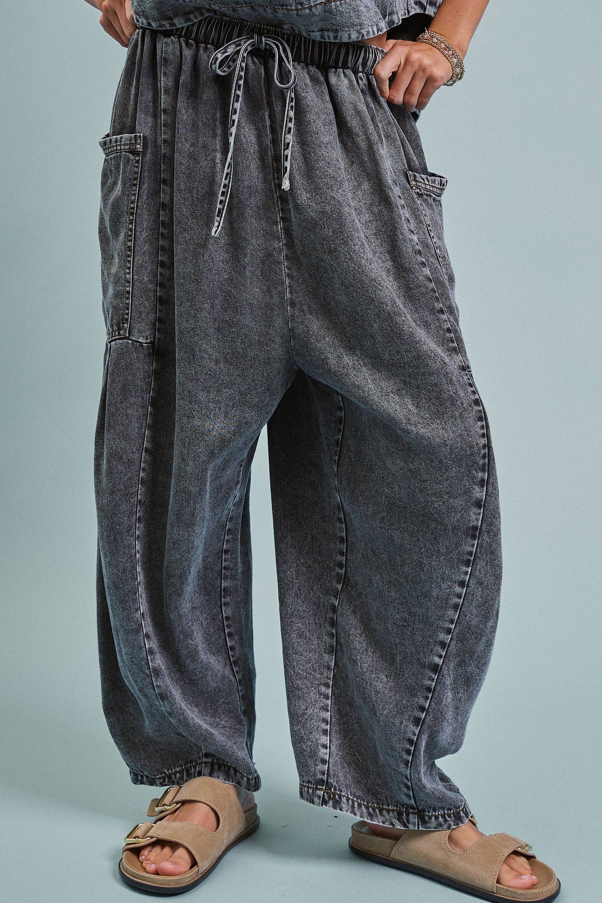 Washed Denim Utility Wide Leg Pants With Cargo Pockets: Pink / S-M-L