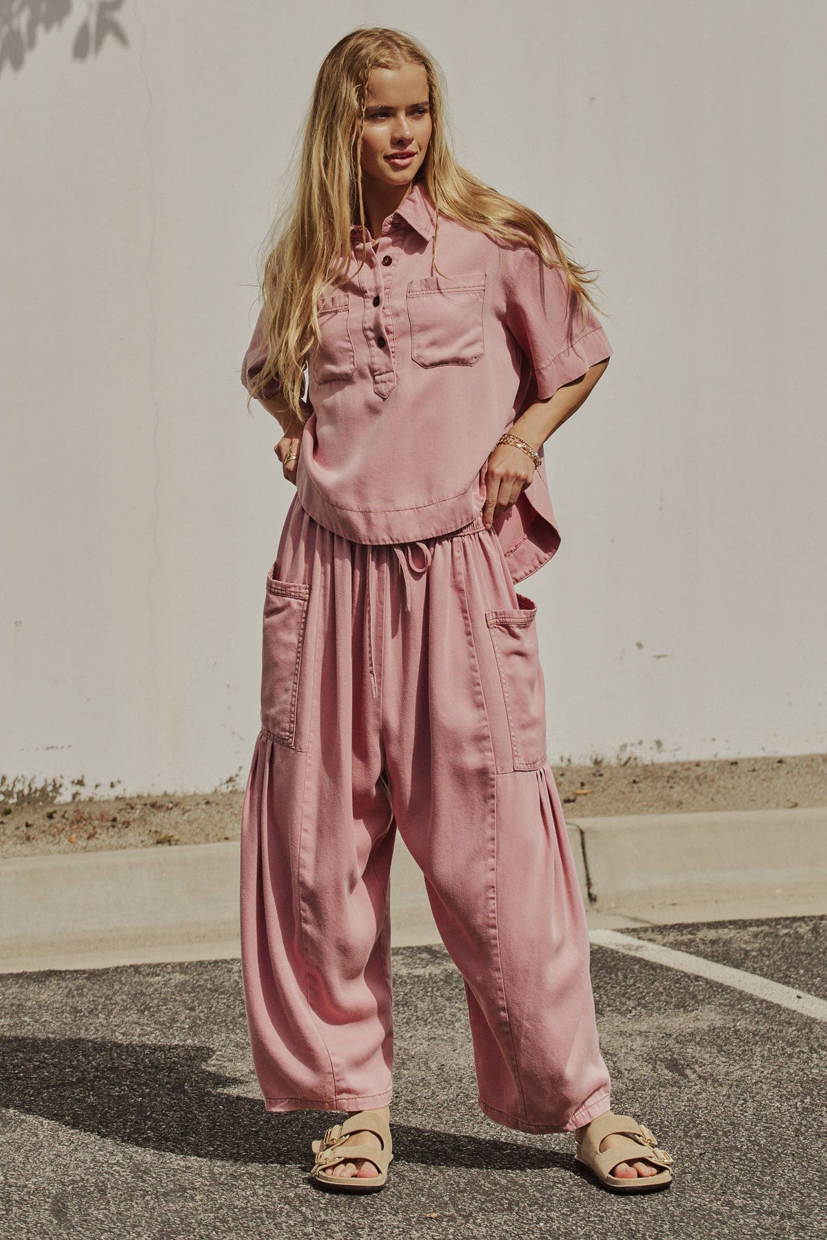 Washed Denim Utility Wide Leg Pants With Cargo Pockets: Pink / S-M-L