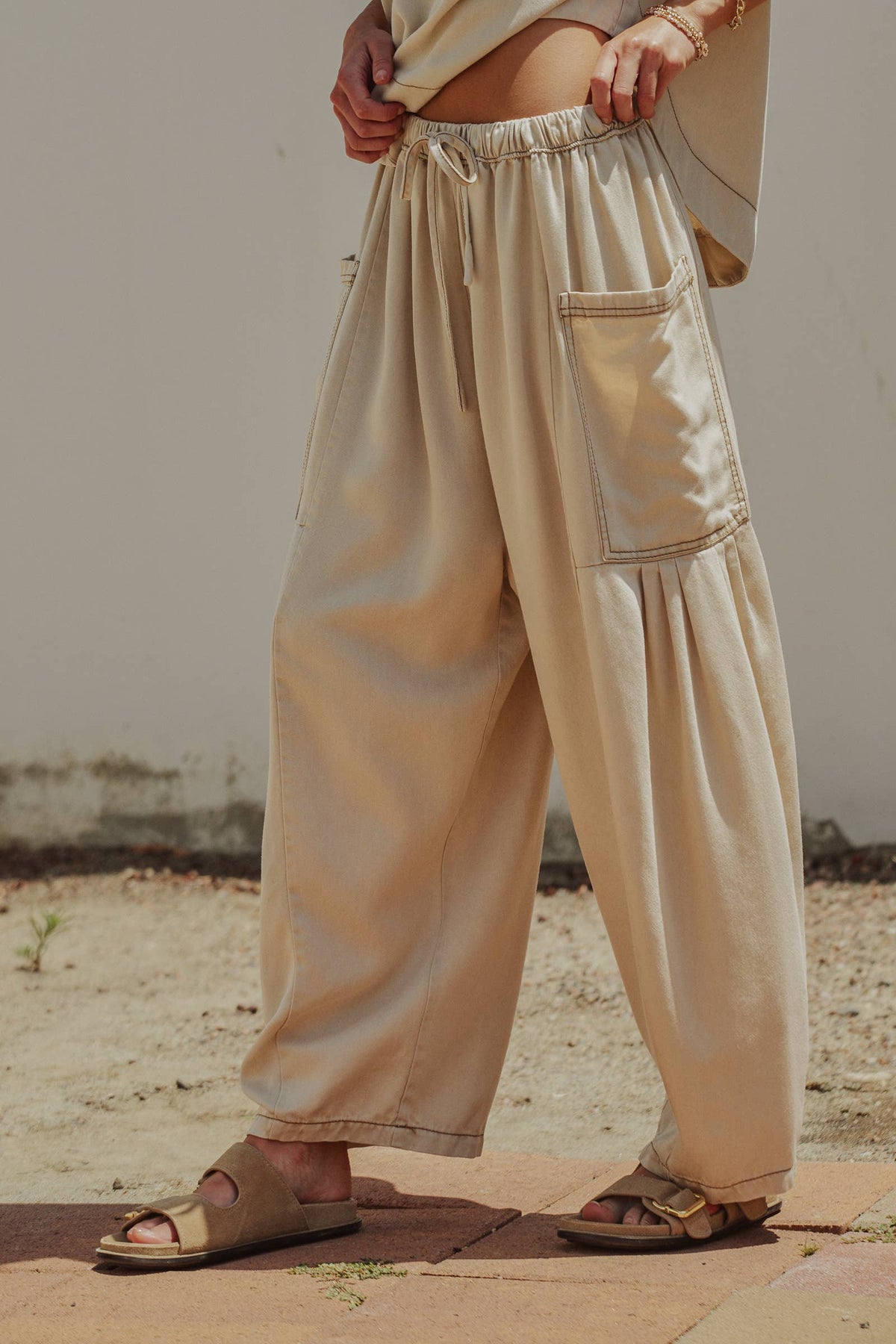 Washed Denim Utility Wide Leg Pants With Cargo Pockets: Pink / S-M-L