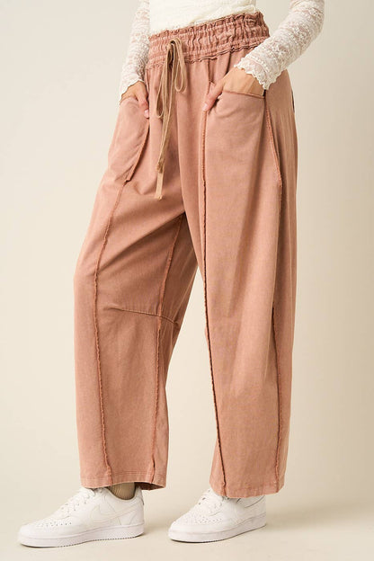 MINERAL WASH SEAM DETAIL PULL ON BARREL PANTS: HONEY GOLD / S-M-L(2-2-2)